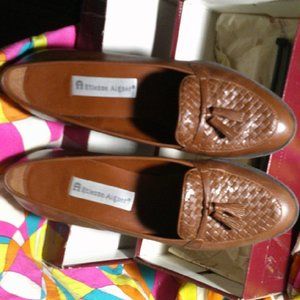 Etienne Aigner  ALLY